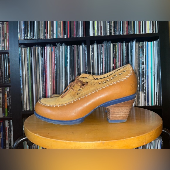 Fluevog Hopefuls Cheerful Size 9.5 - Picture 3 of 10